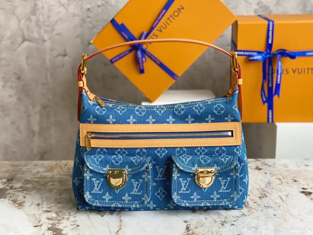 First bag ru VUITTON LOUIS VINTAGE DENIM 0522